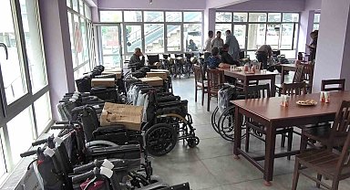 Karabük'te Engellilere Bayram Öncesi Tekerlekli Sandalye Desteği