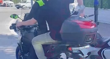 Kayseri'de LGS Heyecanı: Polis Ekipleri Geç Kalan Öğrencilere Yardım Etti!
