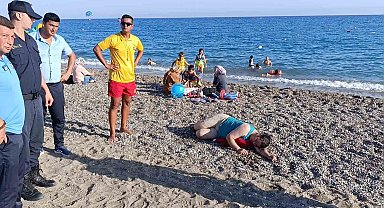 Manavgat'ta Boğulma Tehlikesi Atlatan Kadın Hastaneye Kaldırıldı