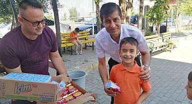 Manisa Selendi'de Dünya Süt Günü Kutlandı: Miniklere Süt Dağıtıldı