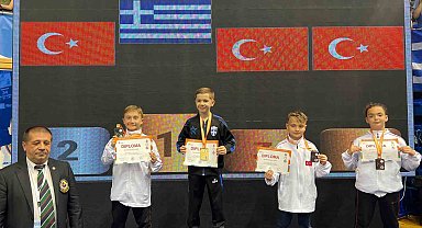 Manyas Spor Kulübü Balkan Karate Şampiyonası'nda Tarih Yazdı: 2 Madalya Kazandılar!