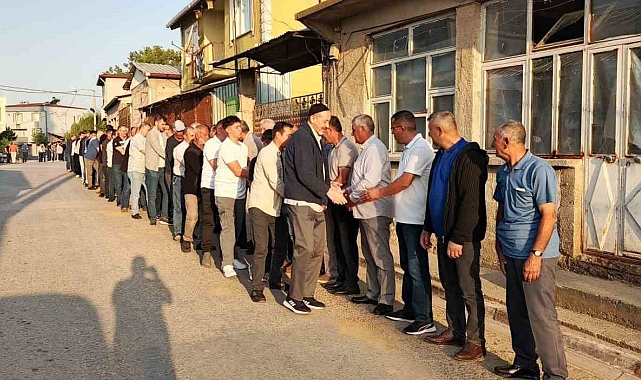 Mustafakemalpaşa&#039;da 2 Asırlık Bayramlaşma Geleneği Devam Ediyor