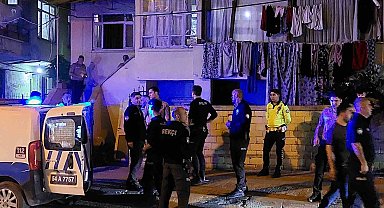 Sakarya Akyazı'da Bıçakla Tehdit Eden Yabancı Uyruklu Şahıs Sınır Dışı Edildi