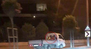 Sakarya'da Ters Şeritte Can Pazarı: Kamyonet Sürücüsünün Akılalmaz İhlali Kamerada