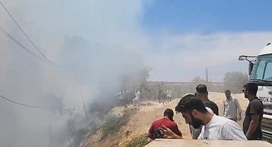 Şanlıurfa Birecik'te Söndürülmemiş Sigara İzmaritleri İki Ayrı Yangına Yol Açtı