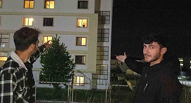 Sivas'ta Öğrenci Yurdundan Yükselen Keman Melodileri İç Isıttı