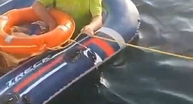 Tekirdağ'da Rüzgarda Sürüklenen Tekneci Polis Tarafından Kurtarıldı