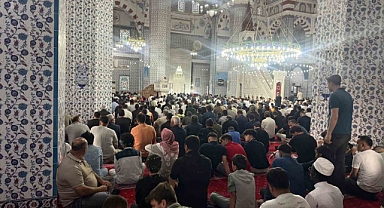 Türkiye’de ilk Kurban Bayramı namazı Iğdır’da kılındı