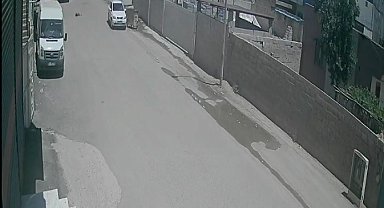 Viranşehir'de Feci Kaza: Otomobil Çarpan 6 Yaşındaki Çocuk Ağır Yaralandı, Sürücü Kaçtı