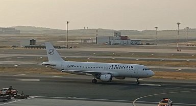 Syrian Air Uçağı Uluslararası Uçuşlara Açılan Suriye'den İstanbul'a Geldi