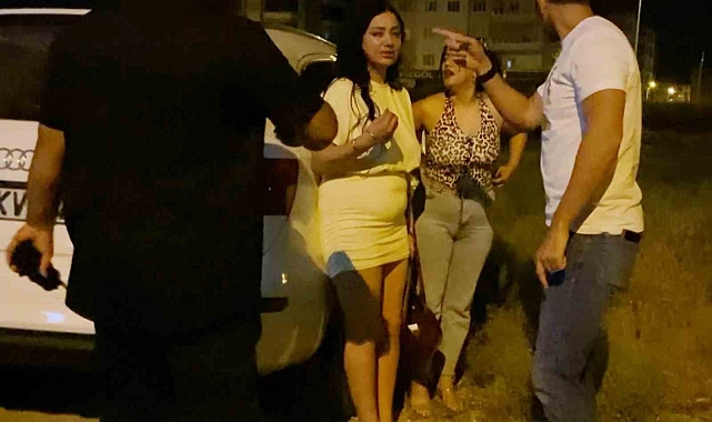 Aksaray'da Film Gibi Kovalamaca: Alkollü ve Ehliyetsiz Kadın Sürücü Jant Üzerinde Bile Kaçtı