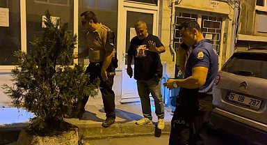 Bursa'da Otel Sahibiyle Alacak-Verecek Kavgası: 2 Yaralı