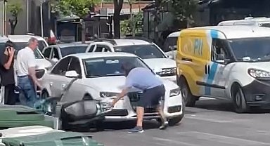 Bursa'da Yol Verme Kavgasında Motosiklet Sürücüsü Ortalığı Karıştırdı!