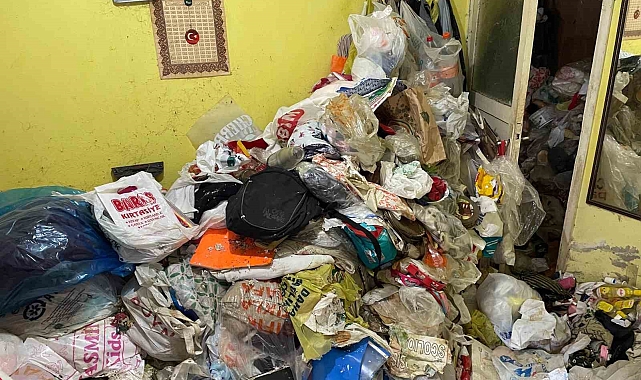 Çöp ev temizlendi, yedi yıllık kabus son buldu