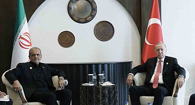 Cumhurbaşkanı Erdoğan, Hankendi'de İran Cumhurbaşkanı Pezeşkiyan ile Görüştü