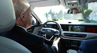 Cumhurbaşkanı Erdoğan'dan Togg T10F'e İlk Sürüş