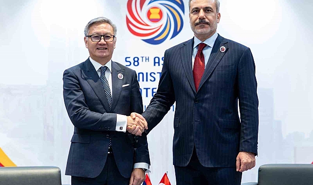 Dışişleri Bakanı Fidan, Malezya&#039;da Laos Dışişleri Bakanı ile Görüştü