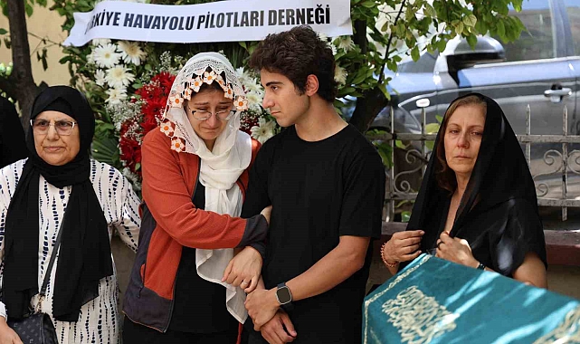 Dünya Turu Hayali Yarım Kalan Pilot Mehmet Demirci Son Yolculuğuna Uğurlandı