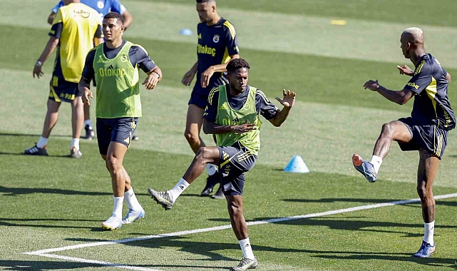 Fenerbahçe&#039;de Mourinho Yönetiminde İkinci Antrenman