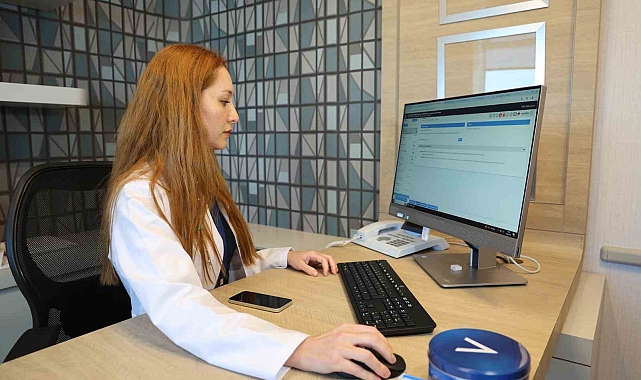 Gençlerde Estetik Kaygısı Artıyor: Uzmanlardan Önemli Uyarılar