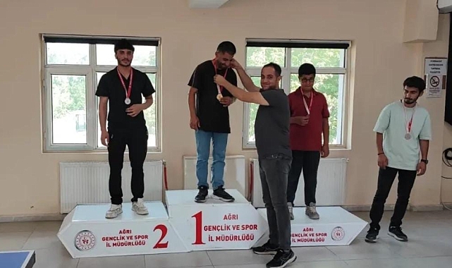 Hamur&#039;da 15 Temmuz Demokrasi ve Milli Birlik Günü Masa Tenisi Turnuvası Coşkusu!