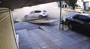 İskenderun'da Cip Bariyerleri Yıktı: Kaza Anı Kamerada