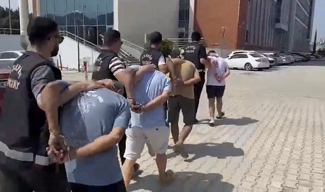 İskenderun&#039;da İş Yerinden Hırsızlık Yapan 3 Şüpheli Tutuklandı