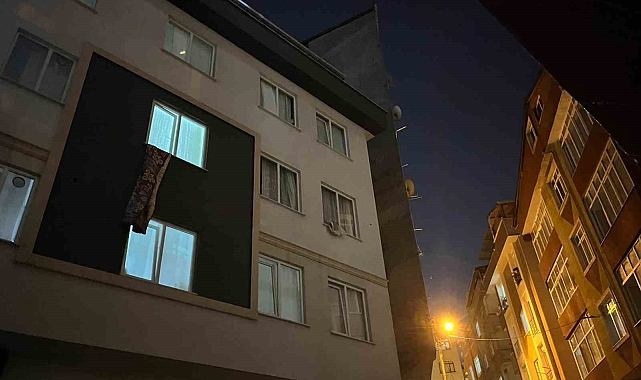 İstanbul Küçükçekmece&#039;de Tavuktan Zehirlenen Aile Hastaneye Kaldırıldı