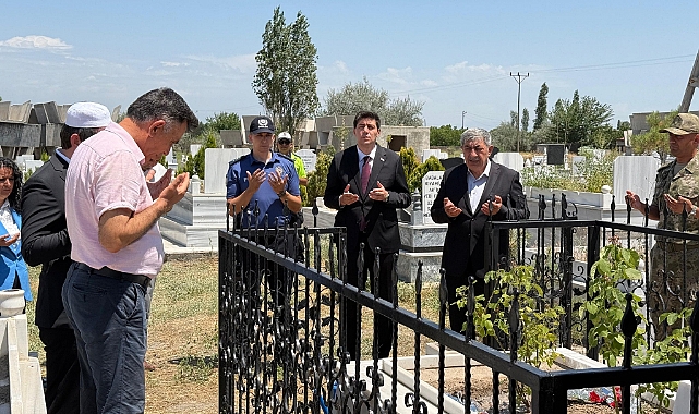 Karakoyunlu&#039;da 15 Temmuz Şehitleri Mevlit ve Kabir Ziyaretleriyle Anıldı