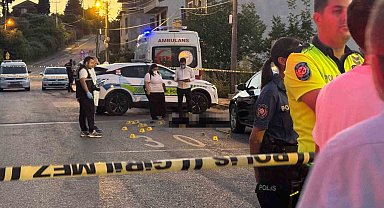 Kocaeli'de Sokak Ortasında Silahlı Saldırı: Baba ve Oğul Hayatını Kaybetti