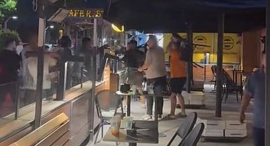 Küçükçekmece Starbucks'ta Sandalyeler Havada Uçuştu: Ortalık Savaş Alanına Döndü