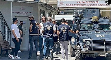 Leman Dergisi'nin Peygamber Efendimiz'e Hakaret Eden Karikatürü Soruşturmasında 4 Şüpheli Adliyede!