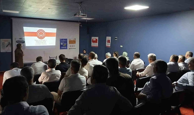 Muş Bulanık&#039;ta Muhtarlara Aile İçi Şiddet ve Erken Evlilik Semineri