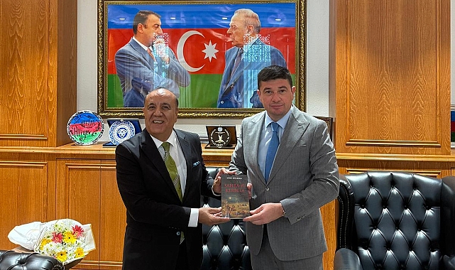 “Sahra-yı Kerbela” Azerbaycan Kars Başkonsolosu’na Takdim Edildi