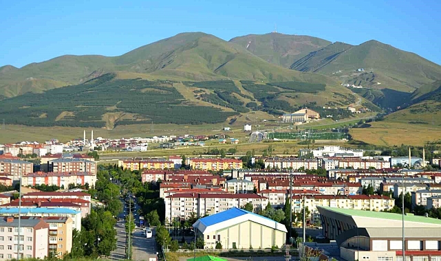 Türkiye&#039;de 2024 Yılında 2.6 Milyon Kişi İller Arası Göç Etti: Erzurum Net Göç Hızında Eksiye Düştü