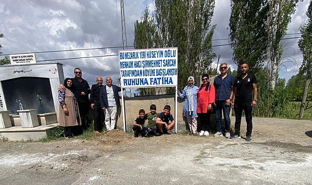 Üçkaya Köyü&#039;nde Merhum H. Şirmemet Sarıcan Anısına Mezarlık Girişine Tabela Asıldı