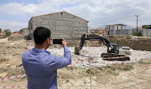 Van Büyükşehir Belediyesi Kaçak Yapılaşmaya Karşı Mücadeleyi Sürdürüyor