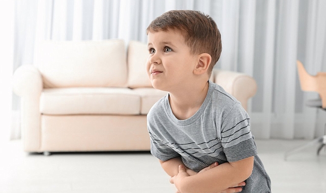 Çocuklarda Yaz Dönemi Karın Ağrısı: Ne Zaman Endişelenmeli?