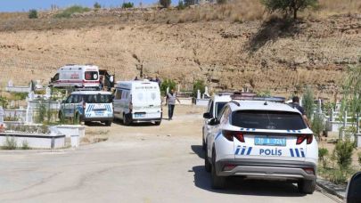 Denizli'de Mezarlıkta Yaşayan Yaşlı Adam Ölü Bulundu