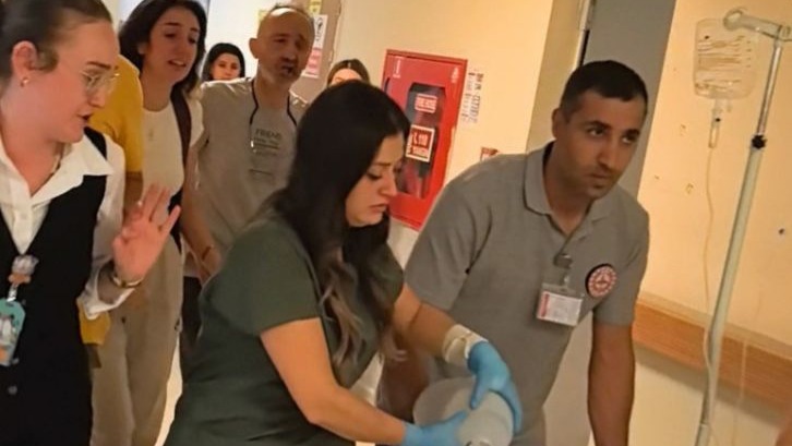 İnegöl&#039;deki Kreşte Havuza Düşen 4 Yaşındaki Çocuk Yaşam Mücadelesi Veriyor