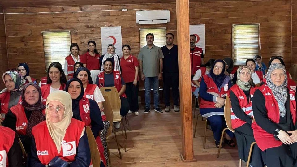 Kızılay Kadın Gönüllüleri Malazgirt&#039;te Kapasite Güçlendirme Eğitimi Aldı