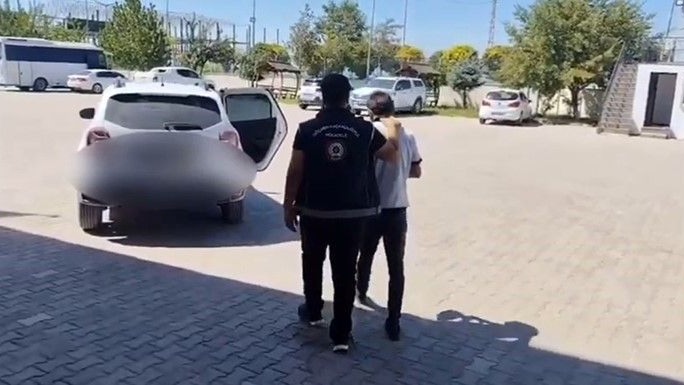 Van&#039;da Göçmen Kaçakçılığı Operasyonu: 3 Tutuklama