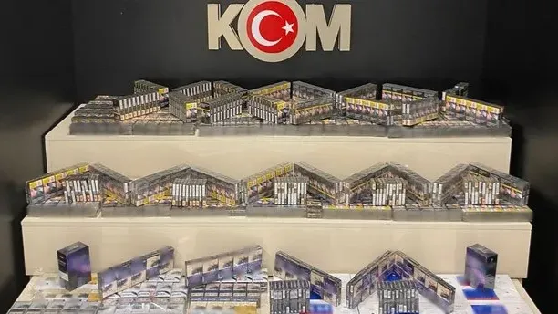 Van&#039;da Kaçakçılık Operasyonlarında Çok Sayıda Malzeme Ele Geçirildi