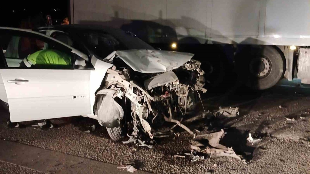 Malatya-Kayseri Karayolunda Feci Kaza: 3 Yaralı!