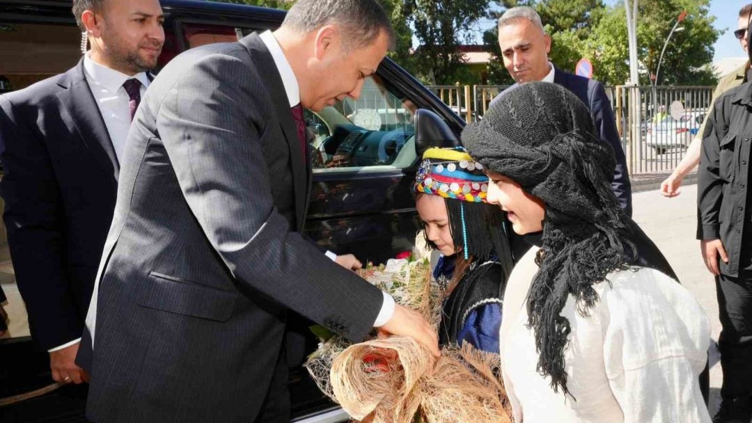 Bakan Yerlikaya: &quot;Artık Terörsüz Bir Türkiye&#039;nin Eşiğindeyiz&quot;