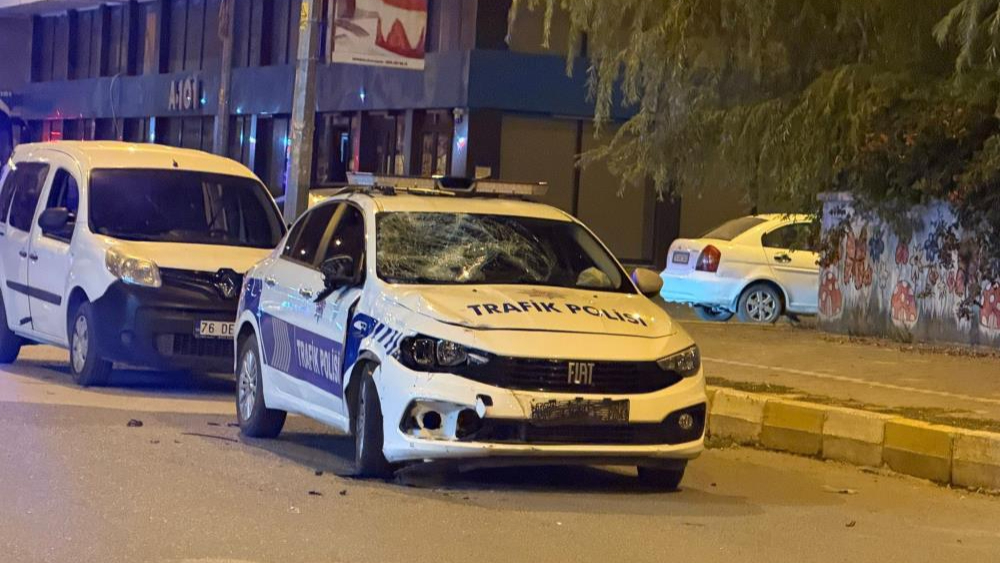 Iğdır&#039;da Polis Aracı İle Motosiklet Çarpıştı: 2 Ağır Yaralı!
