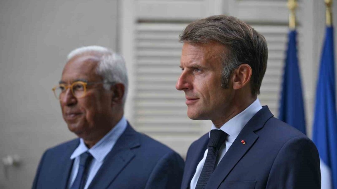 Macron&#039;dan Trump ve Putin Görüşmesi Öncesi Kritik Açıklamalar