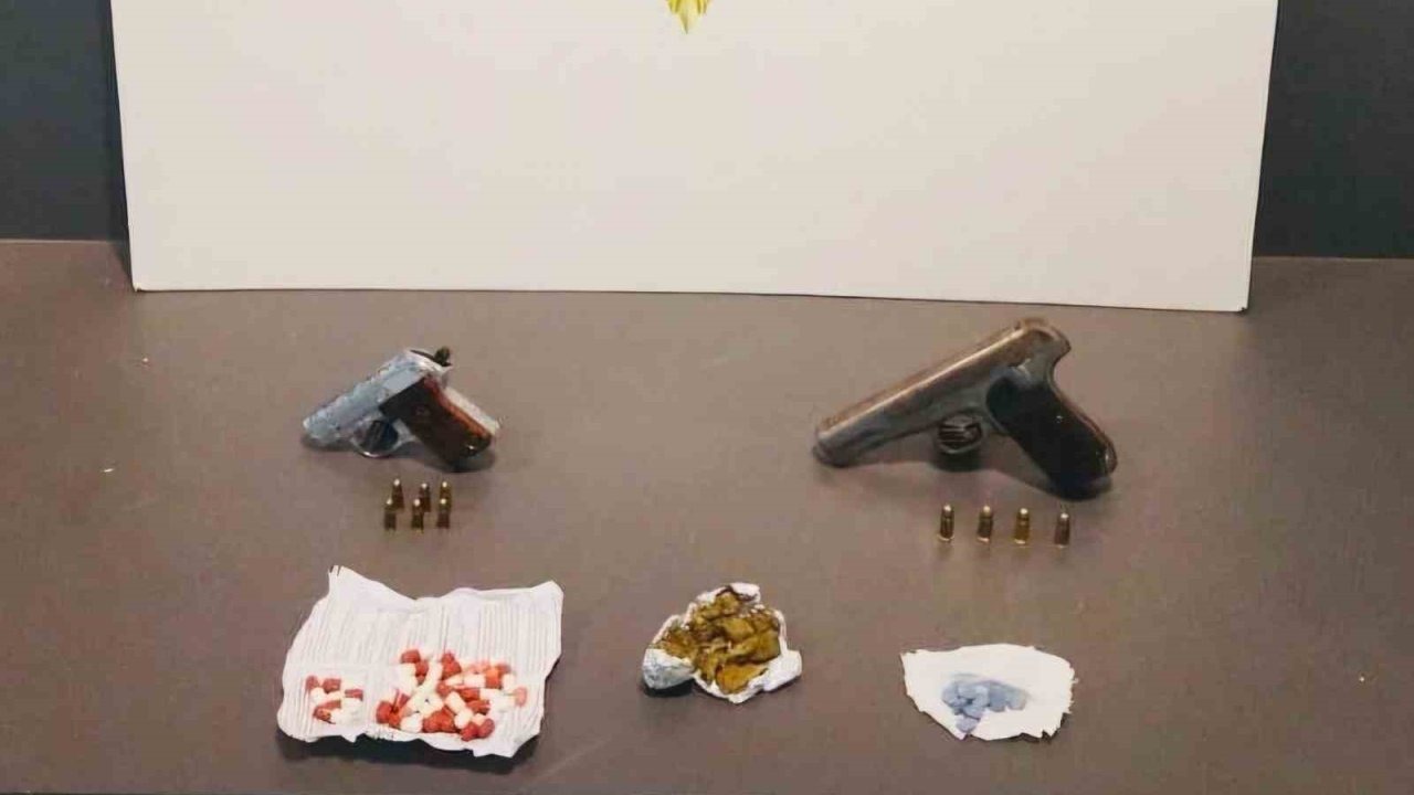 Kesinleşmiş Hapis Cezası Bulunan Hükümlü, Tabanca ve Uyuşturucuyla Yakalandı