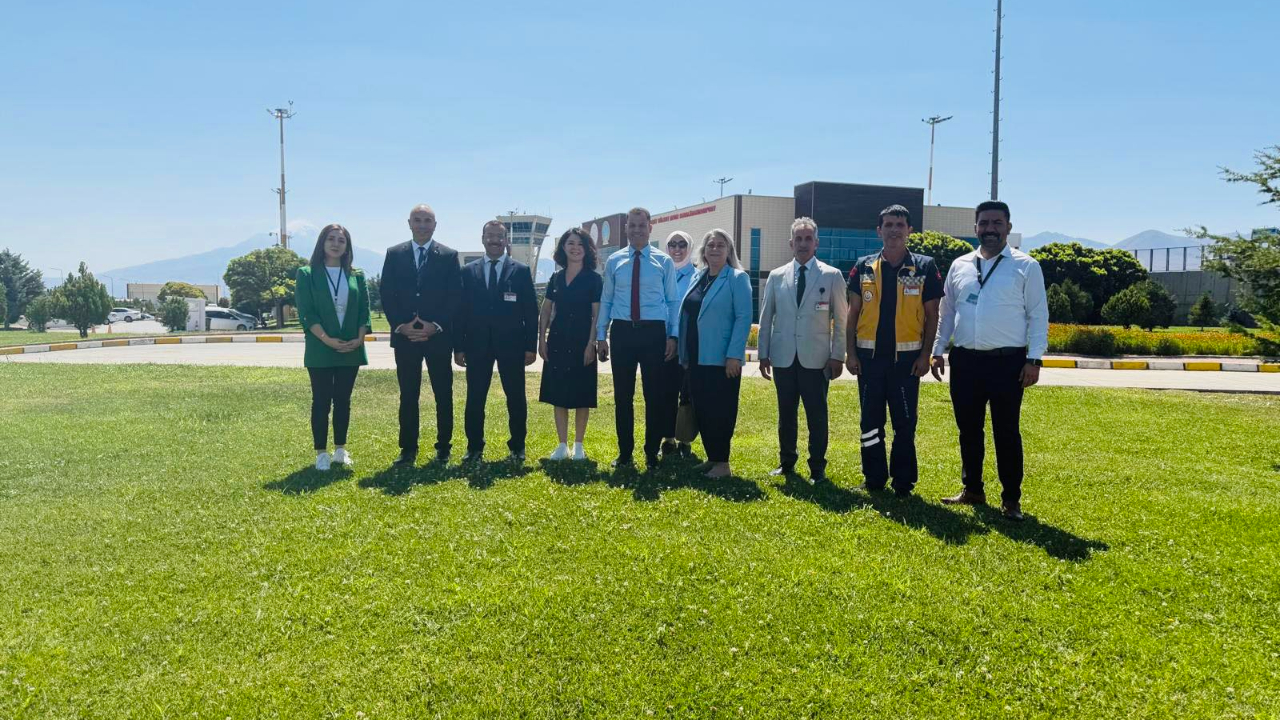 DHMİ Daire Başkanları Iğdır Havalimanında İncelemede Bulundu