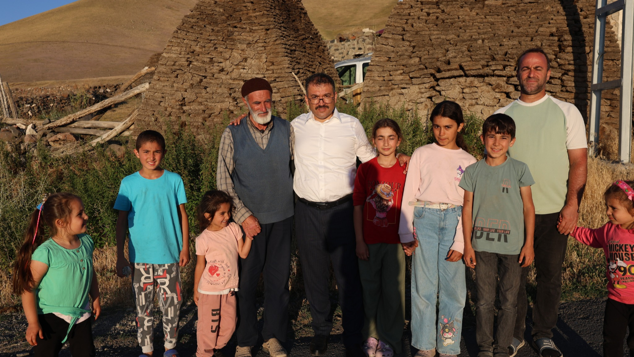 Iğdır Valisi Turan, Nişankaya Köyü’nde Vatandaşlarla Buluştu